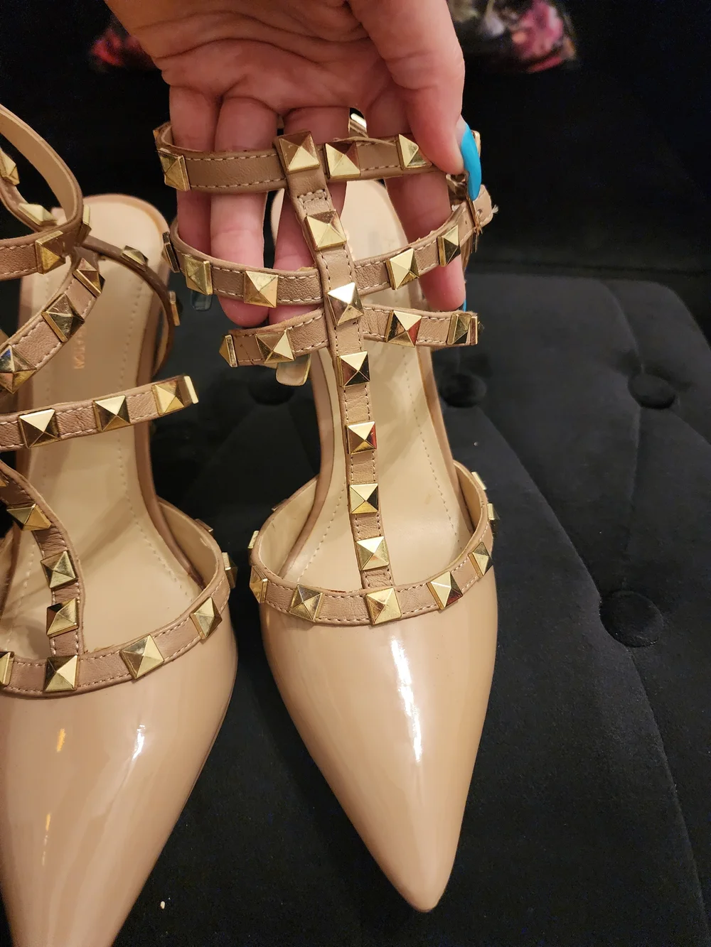 BCBG Pointed Nude Patent Leathet Heels with Gold Pyramid Studs Size 7.5